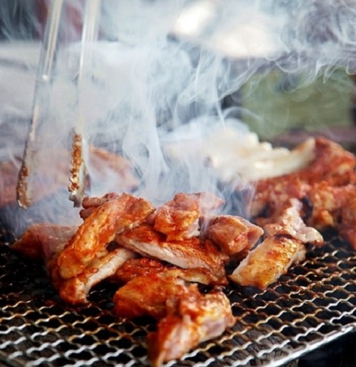 [로드홀릭] 옛날식 숯불 닭갈비를 찾아 낭만도시 춘천으로