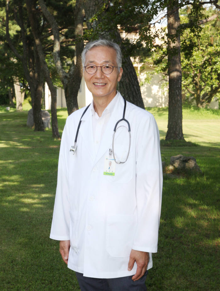 김인권 여수애양병원 명예원장