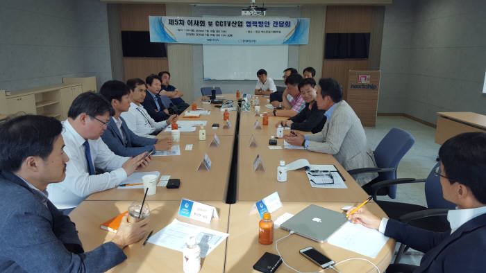 첨단안전산업협-한화테크윈과 대중소협력 간담회