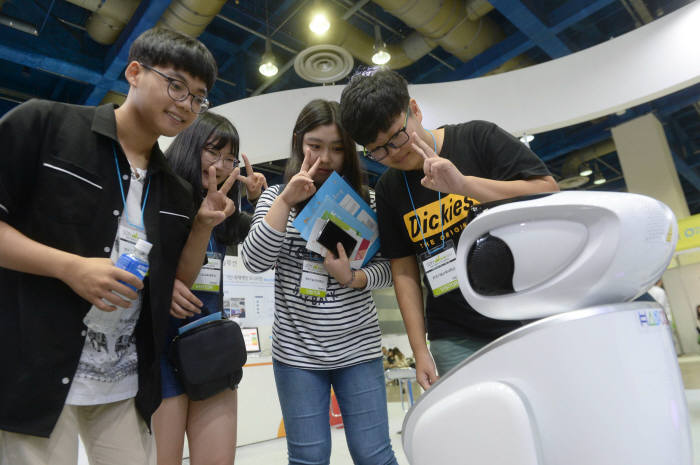 [소프트웨이브2017]AI·블록체인·IoT '4차산업혁명 핵심기술 한자리'