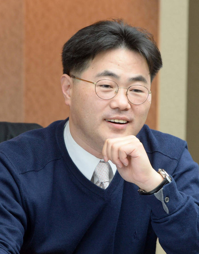 [전문기자칼럼]데이터 패권 세계전쟁, 우리나라는 무엇을 준비하나