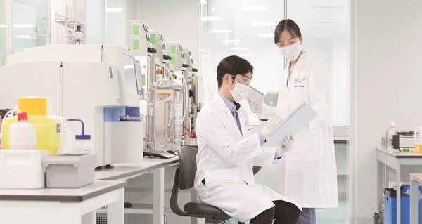 동아에스티 연구진 모습 사진/동아에스티
