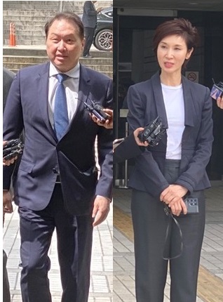 최태원 SK그룹 회장과 노소영 아트센터 나비 관장이 16일 서울고등법원에서 열린 이혼소송 항소심 변론기일에 출석했다.