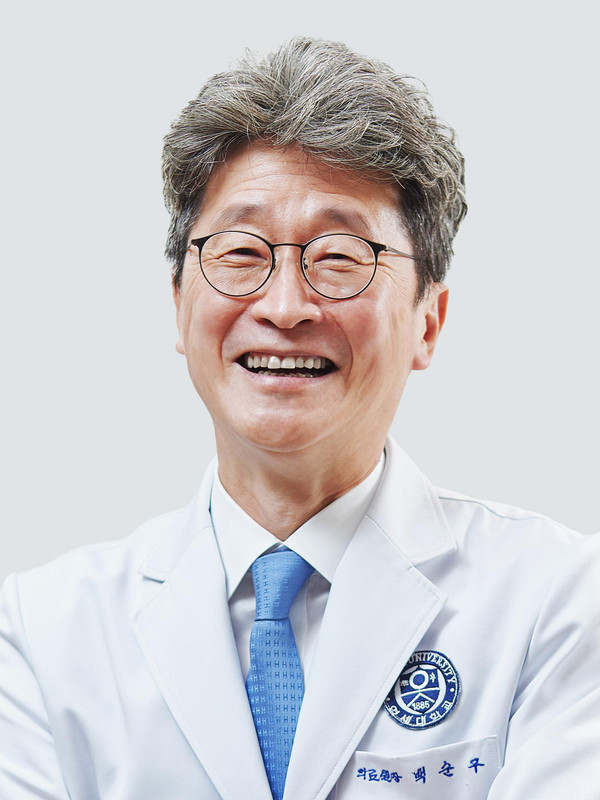 JW중외박애상 수상자로 선정된 백순구 연세대학교 원주의무부총장 겸 원주연세의료원장. 사진/JW중외제약